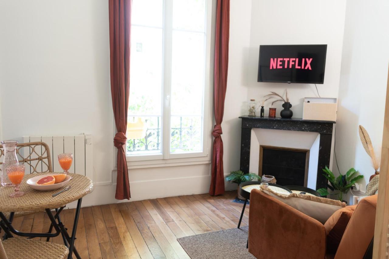 Cosy Et Comfort Studio Equipe A Clichy 5 Min Metro 外观 照片